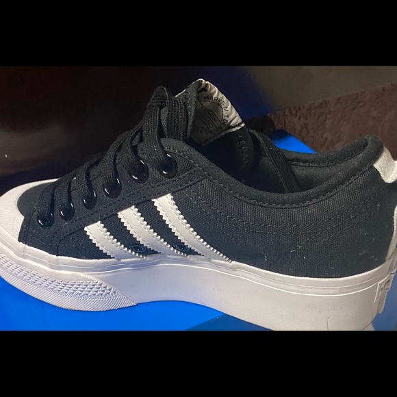 Adidas - Picture 2 of 3